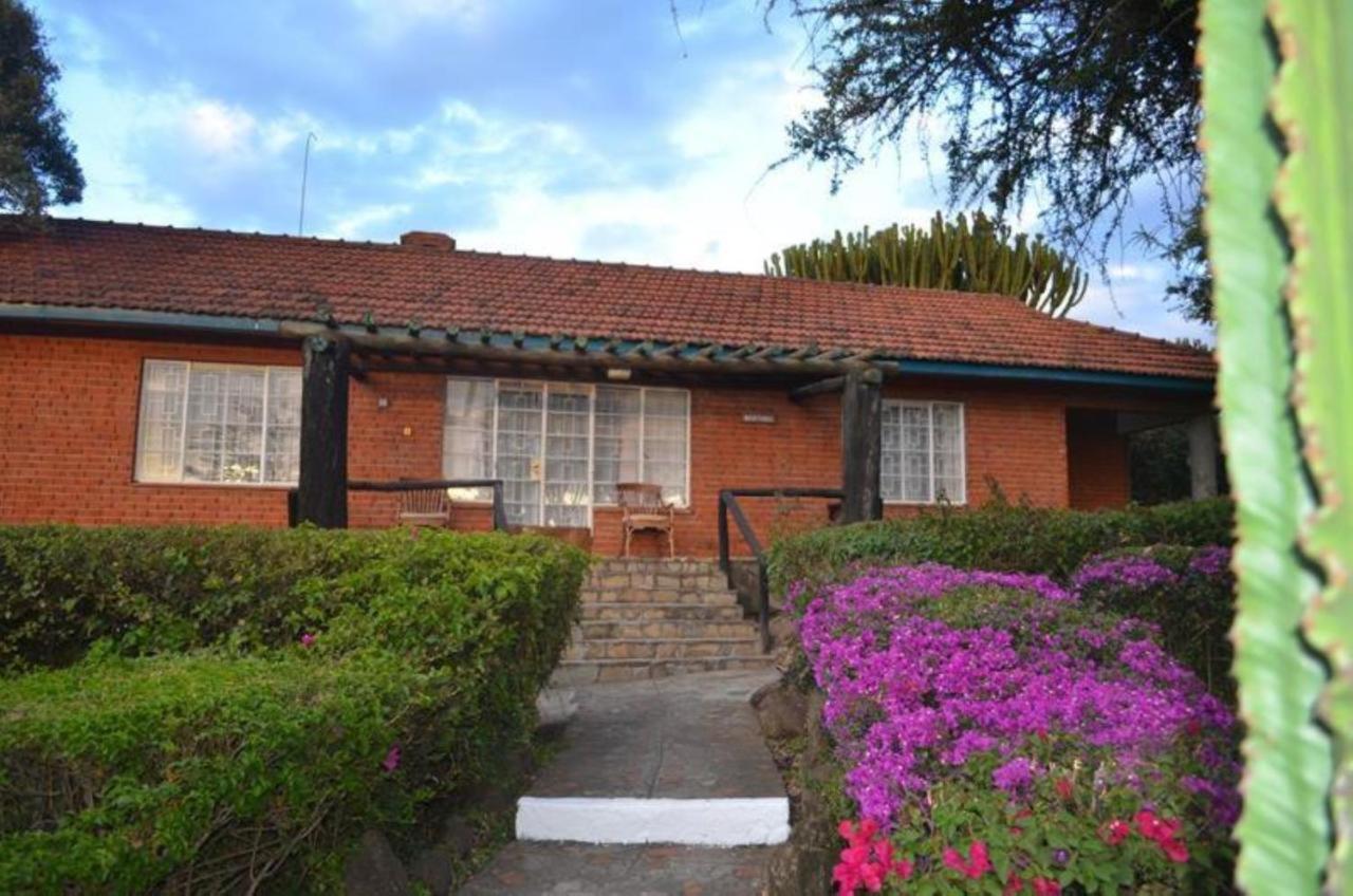 Jacaranda Lake Elementaita Lodge Gilgil Eksteriør bilde