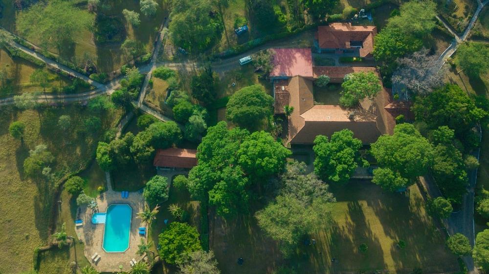 Jacaranda Lake Elementaita Lodge Gilgil Eksteriør bilde