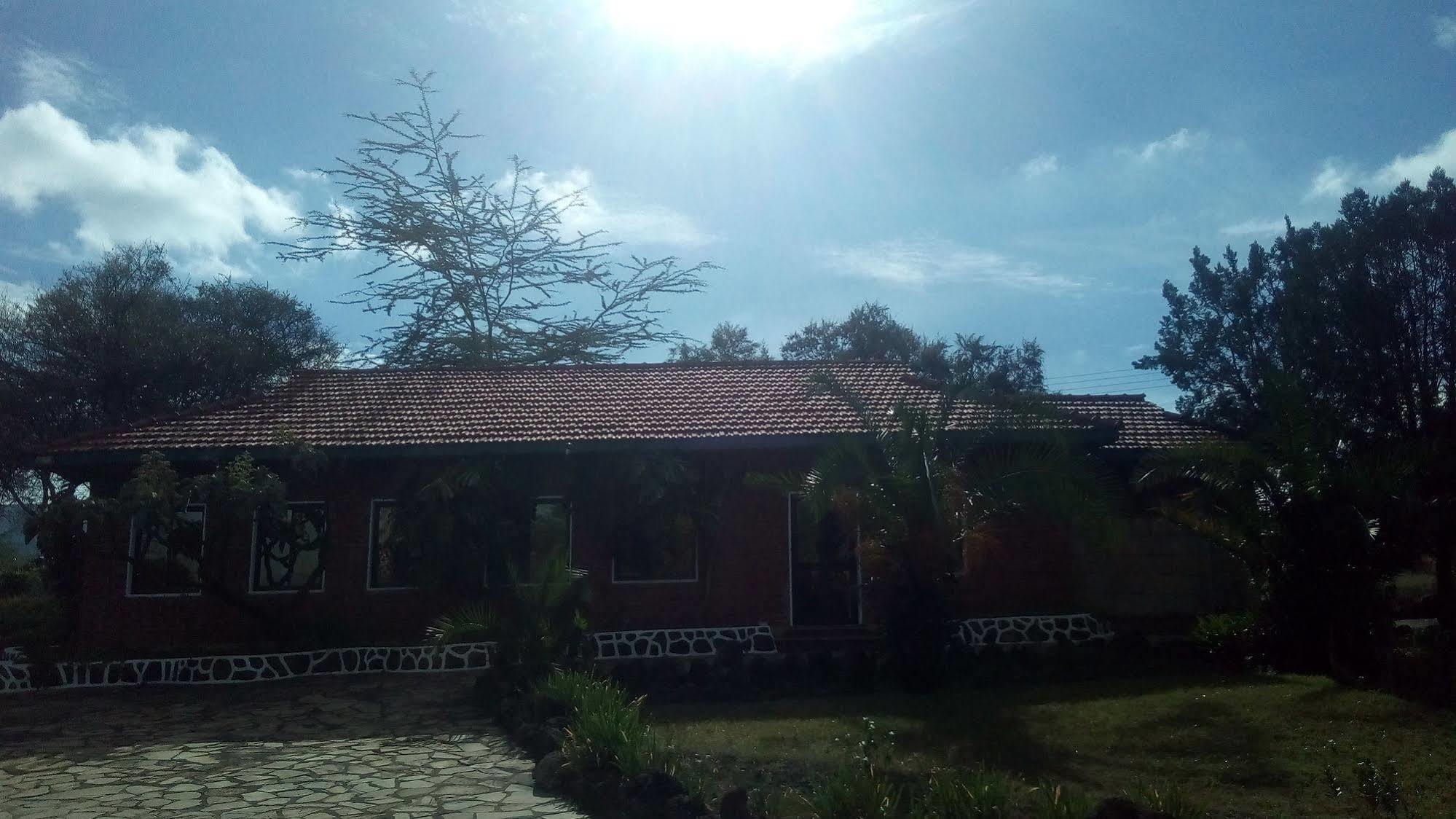 Jacaranda Lake Elementaita Lodge Gilgil Eksteriør bilde