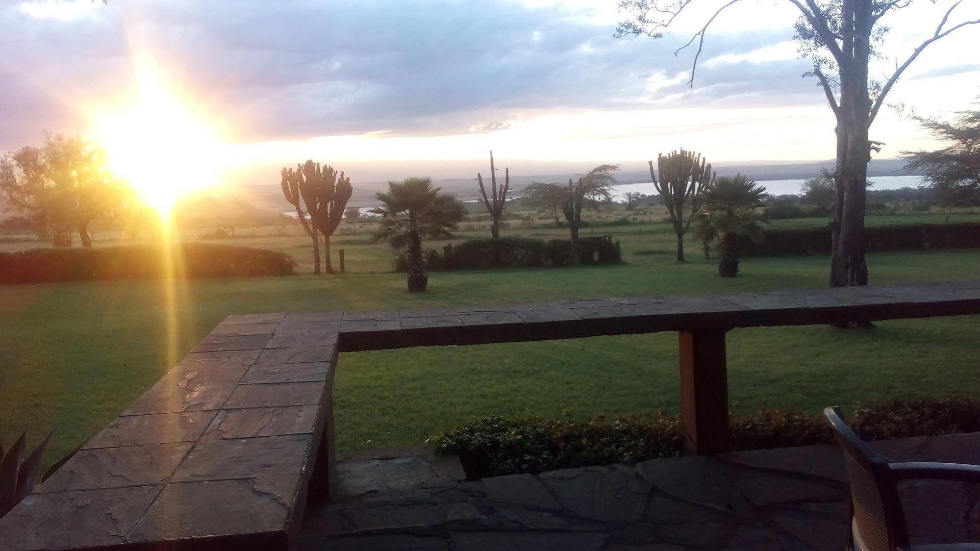 Jacaranda Lake Elementaita Lodge Gilgil Eksteriør bilde