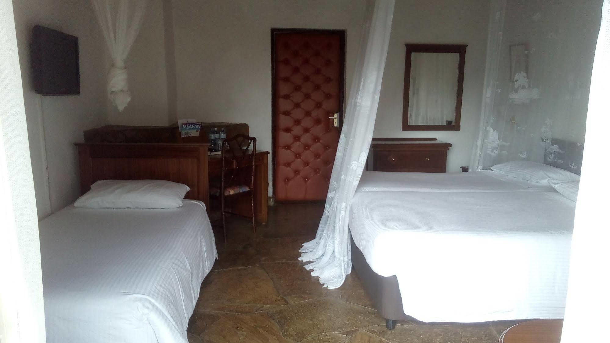 Jacaranda Lake Elementaita Lodge Gilgil Eksteriør bilde